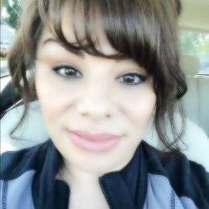 Meet your Posher, Serina